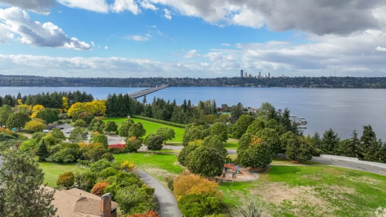 Car Service Mercer Island WA – Luxury Chauffeur Rides for Any Occasion