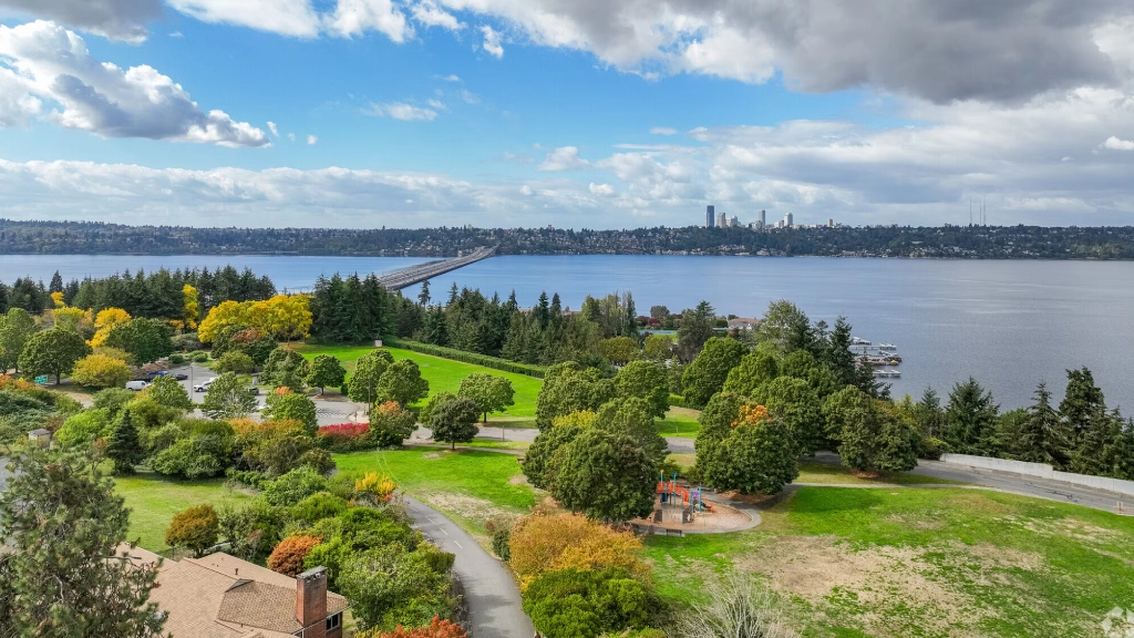 Car Service Mercer Island WA – Luxury Chauffeur Rides for Any Occasion