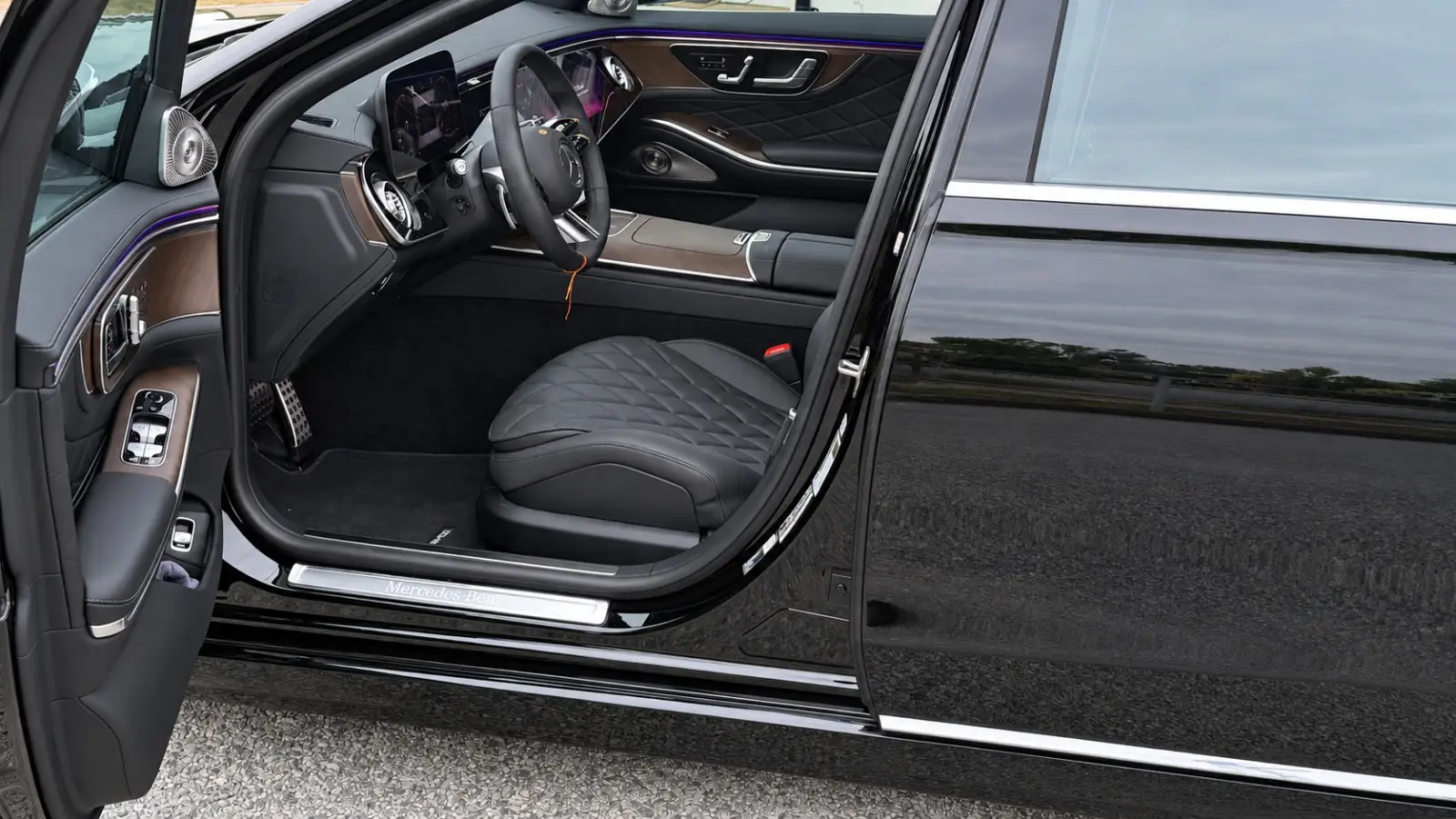 mercedes benz s580 4-matic chauffeur interior
